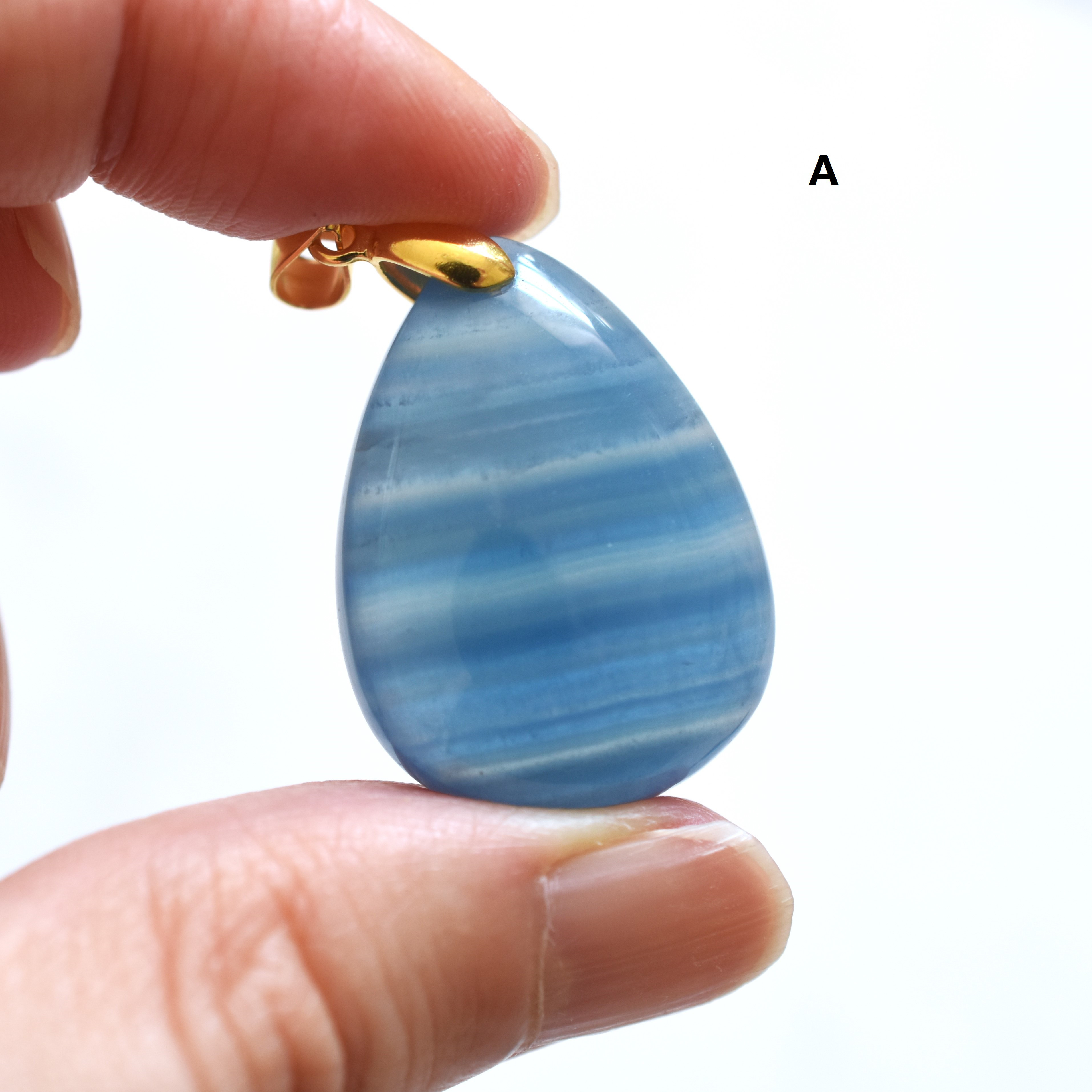 【選べる・1点もの】天然　デニムブルー　バンデッドカルサイト　革コードネックレス85cm