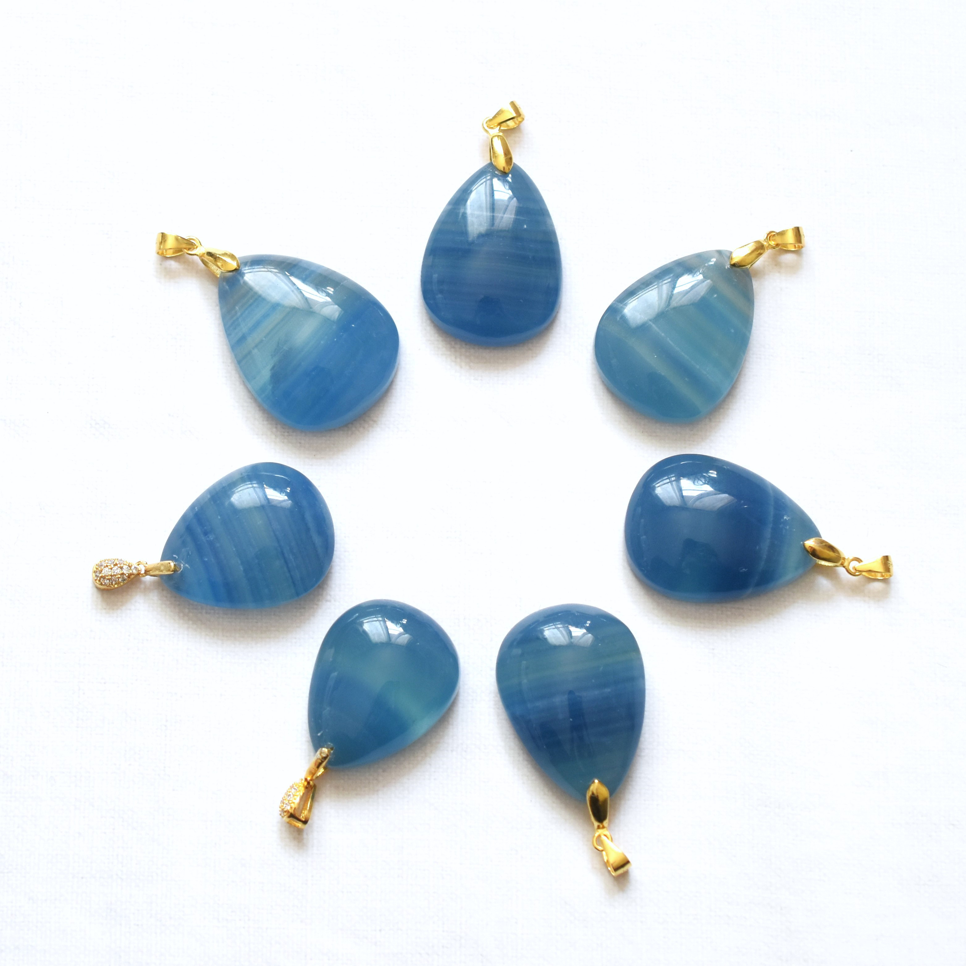 【選べる・1点もの】天然　デニムブルー　バンデッドカルサイト　革コードネックレス85cm