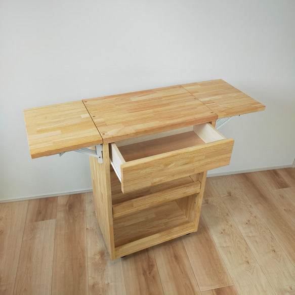 拡張天板付き便利ワゴン　キッチン　リビング　作業スペース　ワークスペース　折り畳み 2枚目の画像