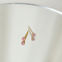 【つけっぱなし】 14kgf 2ミリ 超極小ピンクサファイアピアス 天然石ピアス 10枚目の画像