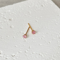 【つけっぱなし】 14kgf 2ミリ 超極小ピンクサファイアピアス 天然石ピアス 7枚目の画像