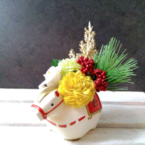 2026年 お正月 フラワーアレンジメント お正月 2026年 干支 フラワーアレンジ 椿 馬 午 午年 うま 正月飾り