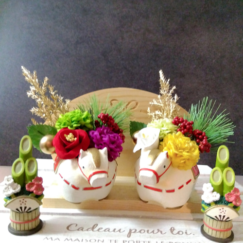 ハンドメイド❣️お正月飾り❣️フラワーアレンジ❣️ お正月】ー迎春松ー 豪華なプリザーブドフラワーアレンジメント