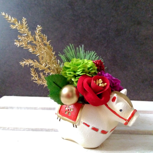 お正月 2026年 干支 フラワーアレンジ 椿 馬 午 午年 うま 正月飾り