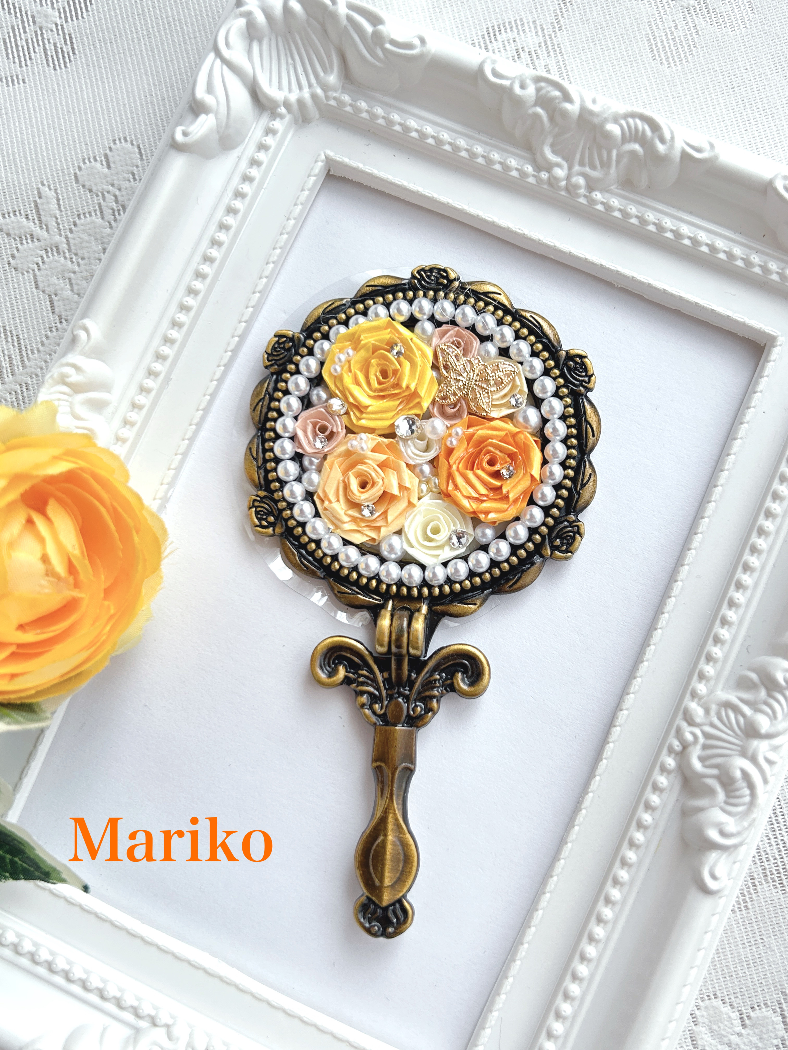 ＜ロザフィ＞大人可愛いプリンセスの手鏡＜ラウンド金古美＞