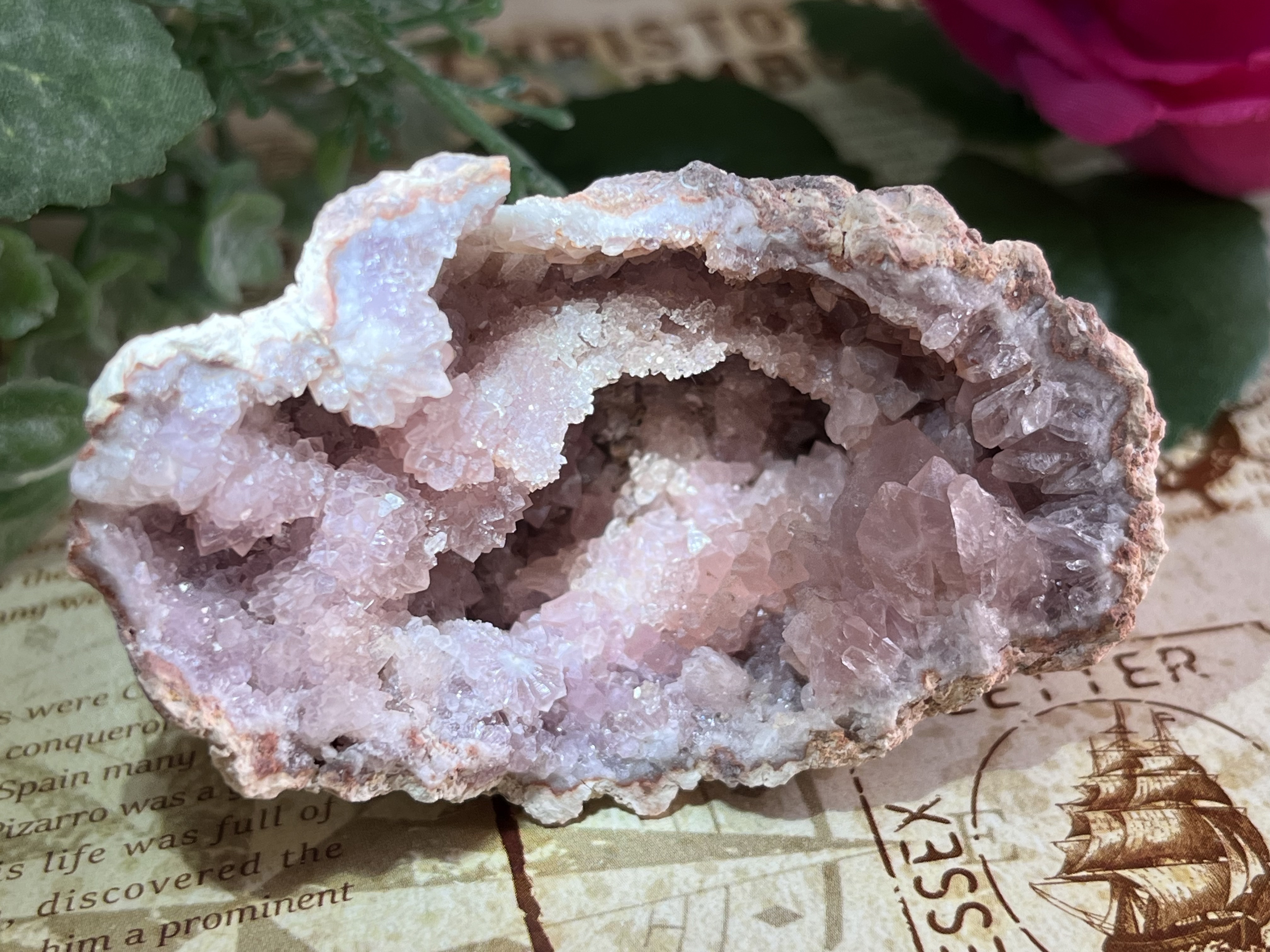 アルゼンチン産　ピンクアメジスト　クラスター　ラフストーン　ジオード　原石