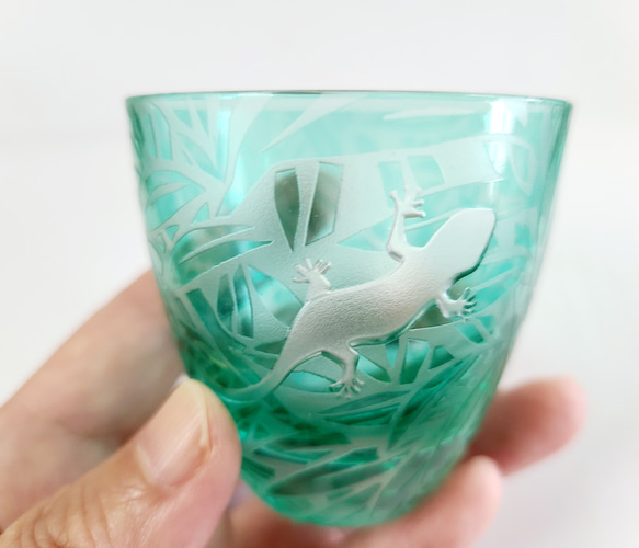 隠れヤモリ（白） 6枚目の画像