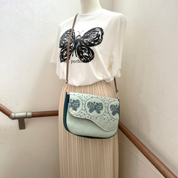ミナペルホネン　rosy 小ぶり巾着バッグ　ショルダーにも♪ ⚮̈ミナペルホネン rosy beige シプリバッグ 巾着ショルダー