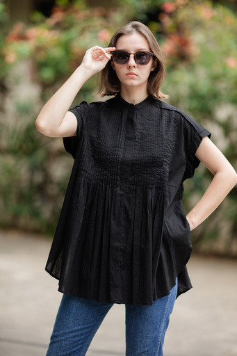 ピンタックシャツ(高級コットン/ブラック使用) 4,914円