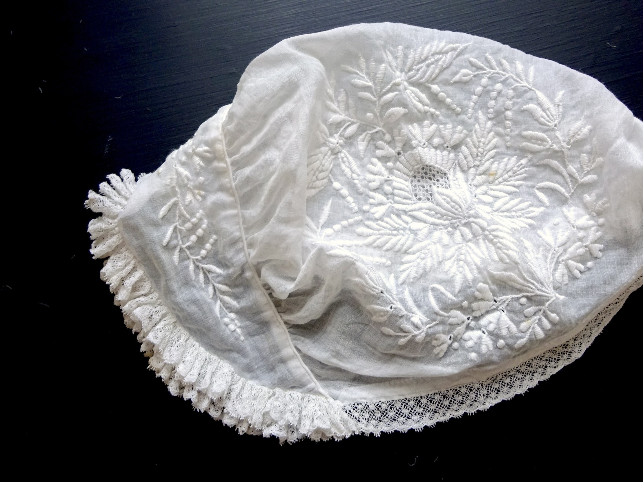 フランス ボンネット レース 刺繍  帽子 フード ドール  創作品  素材 ボビン 衣装 アンティーク