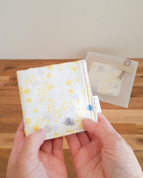 ハンカチ【 ミモザ standard 】ギフト 贈り物 プレゼント 手土産 誕生日 プチギフト 敬老 秋冬新作2025 1枚目の画像