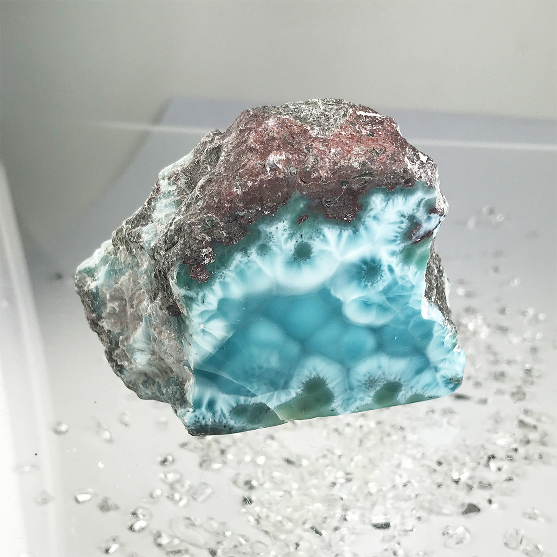 ラリマー原石　181g【送料込】　LMRG072　ドミニカ共和国の鉱山から　larimar