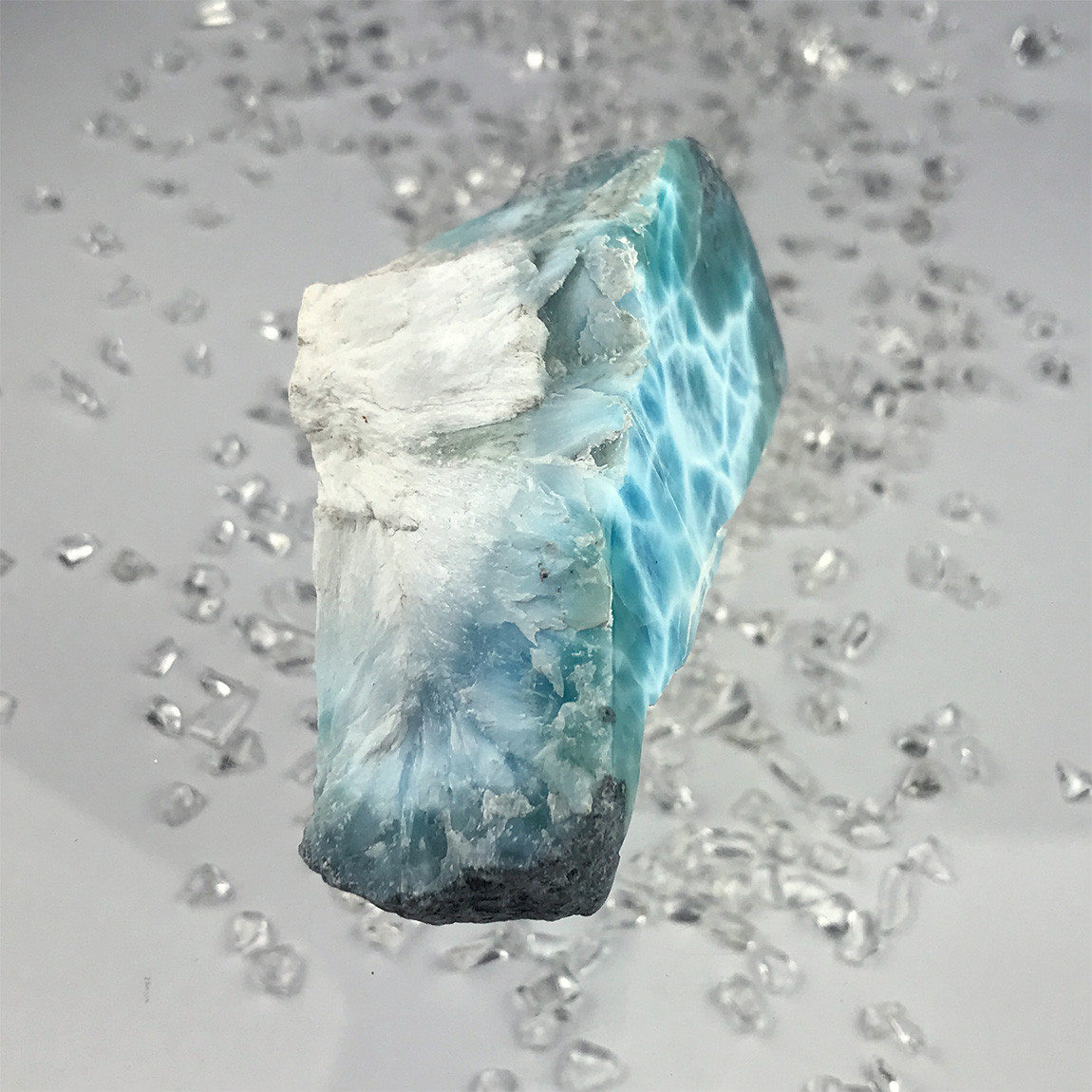 ラリマー原石　94g【送料込】　LMRG074　ドミニカ共和国の鉱山から　larimar