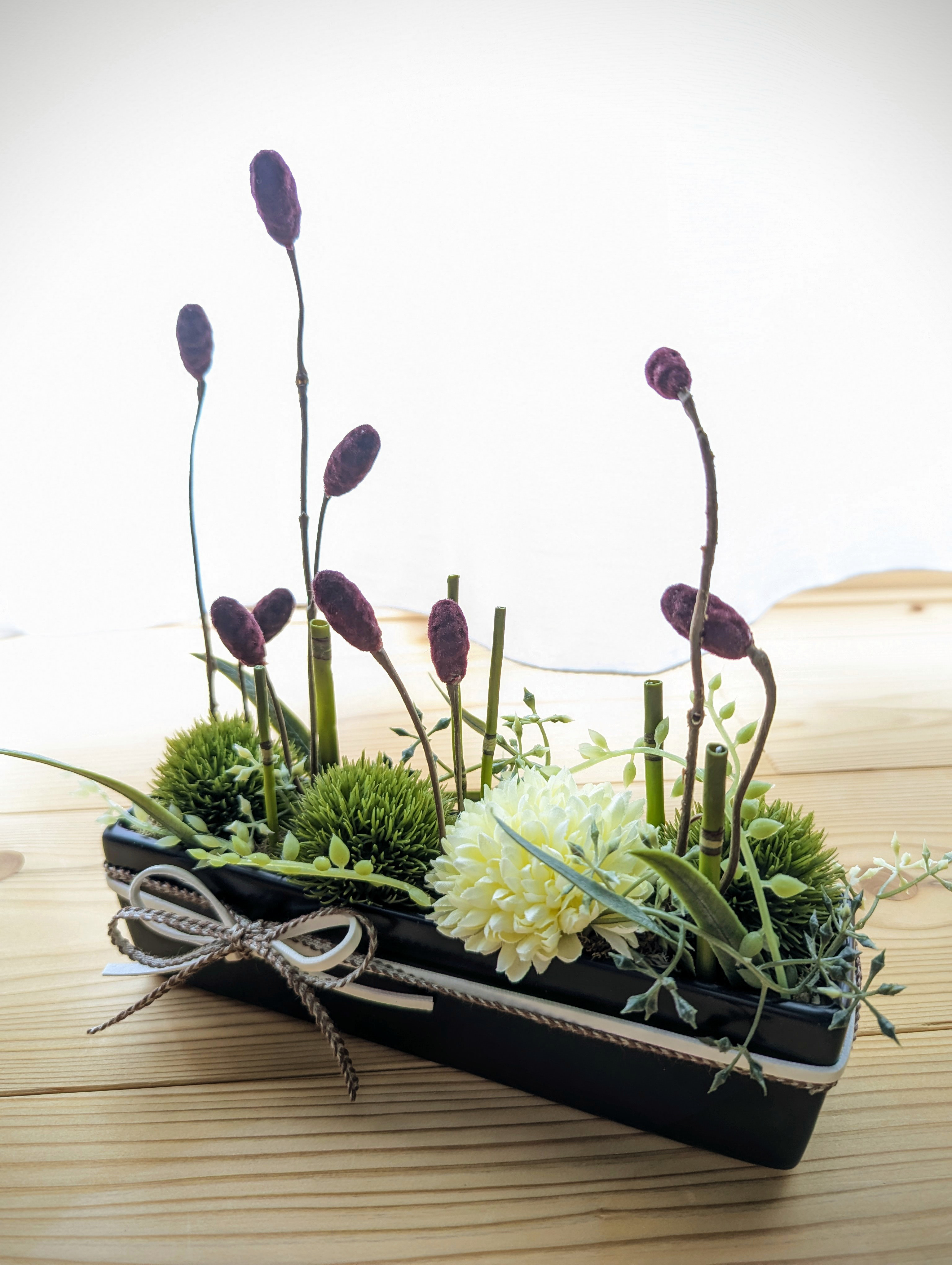 マットブラック ❦ 和のグリーンアレンジメント〜ワレモコウとグリーントリュフとピンポンマム パラレル アーティフィシャル