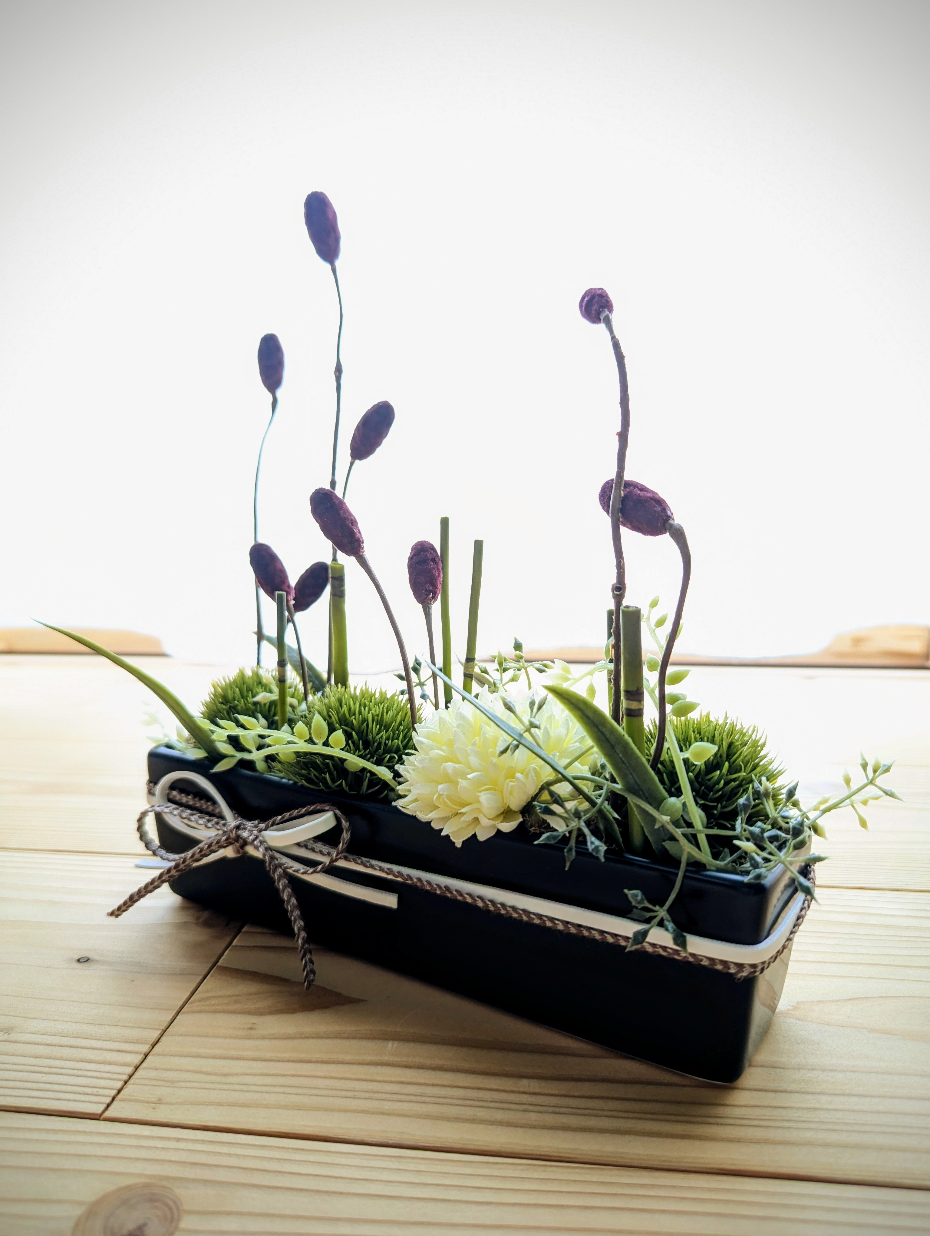 マットブラック ❦ 和のグリーンアレンジメント〜ワレモコウとグリーントリュフとピンポンマム パラレル アーティフィシャル