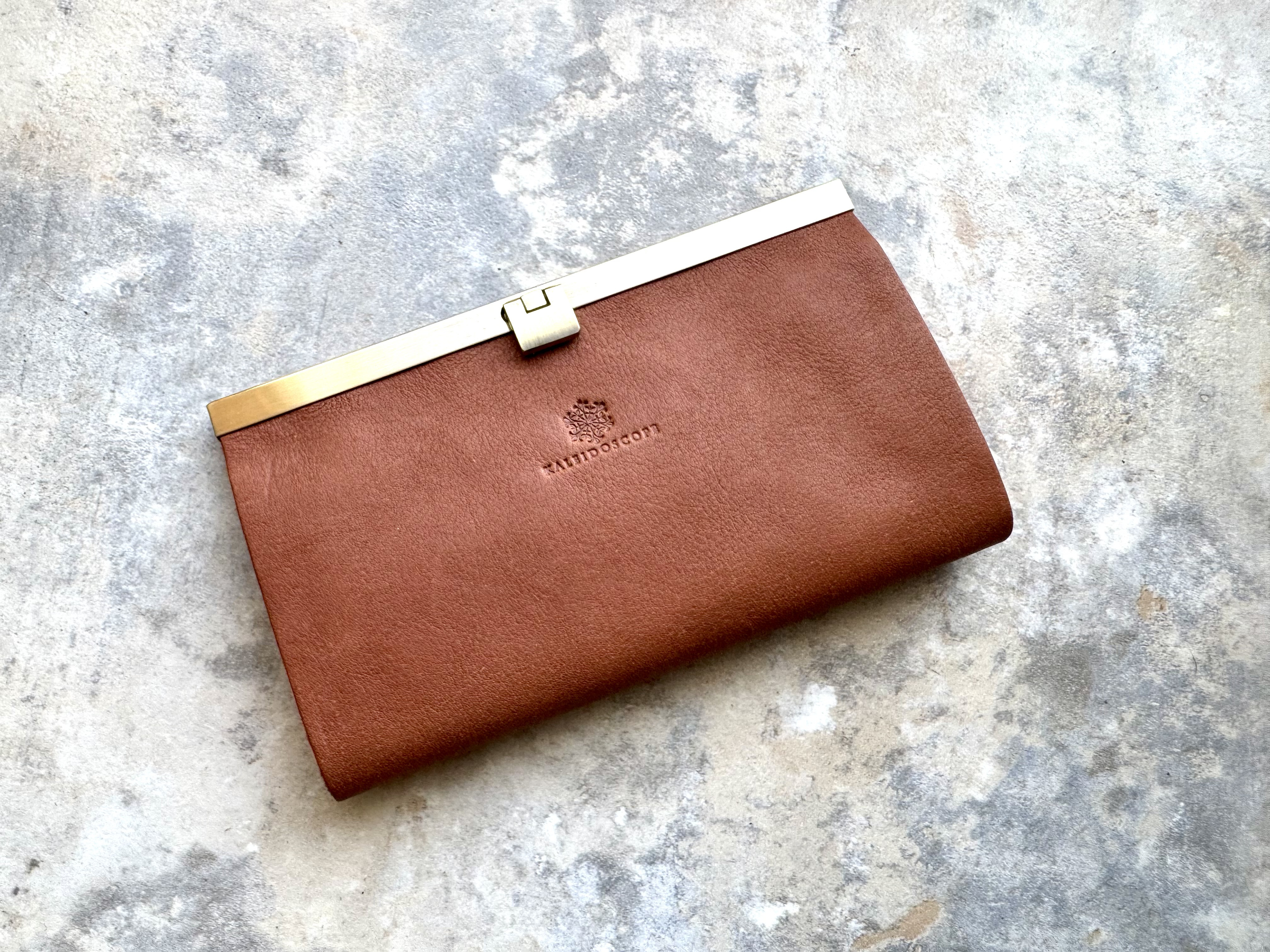 【一粒万倍日、天恩日に製作】栃木レザーの長財布＊カード16枚収納『avanico』チョコシュリンク