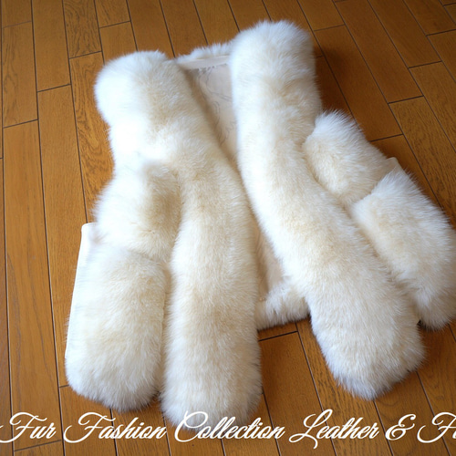 優しい色味が好印象☆リッチなフォックスファーベスト ミルキー