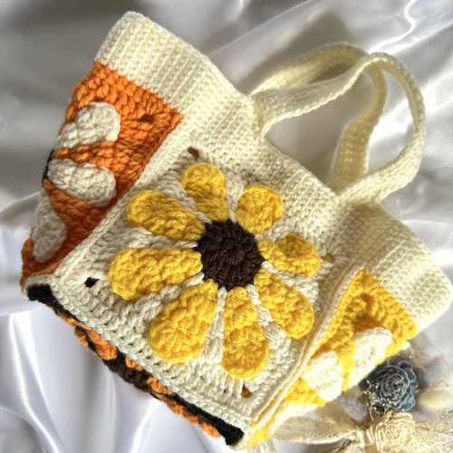 レトロデイジーのバッグ♡手編みバッグ/モチーフバッグ/ハンドメイド