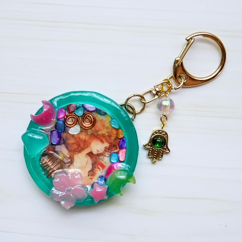 オルゴナイト キーホルダー バッグチャーム レジン グリーン 緑 お守り