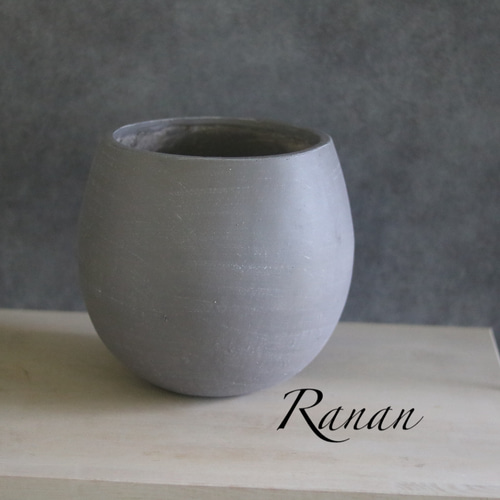 ドライガーデン好き❁⃘*.゜お世話いらずの枯れないユッカフェイク➕鉢カバー付き❁⃘ ドライガーデン好き❁⃘*.ﾟお世話いらずの枯れないユッカ