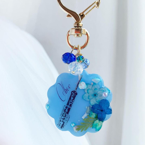 2571】オーボエ ブルー花形ラウンドキーホルダー 紫陽花とヒメウツギ