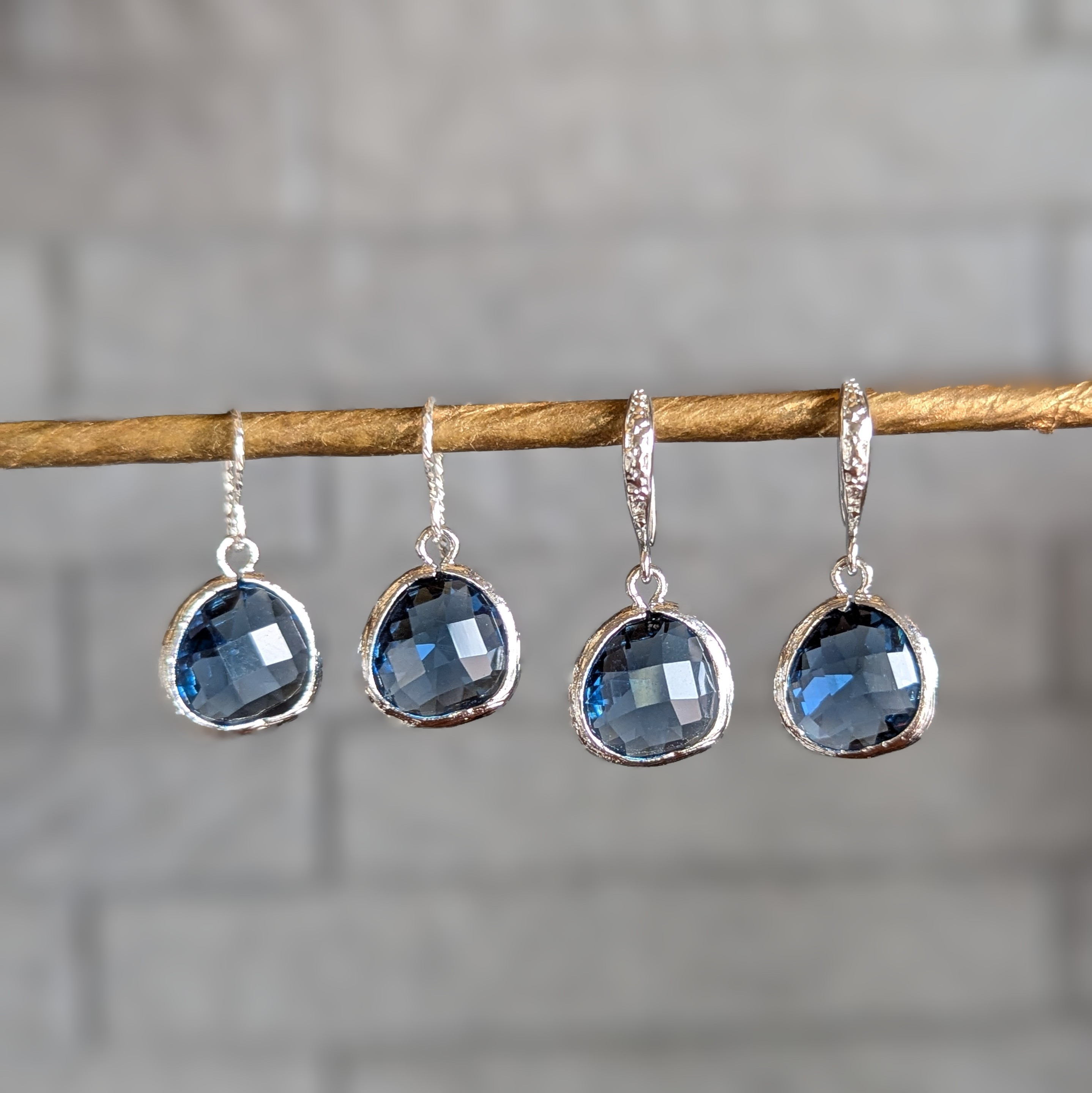 残僅か◆冬の透明感◆ロンドンブルートパーズ クリスタルモスブルーピアスorイヤリング/サージカルSV925