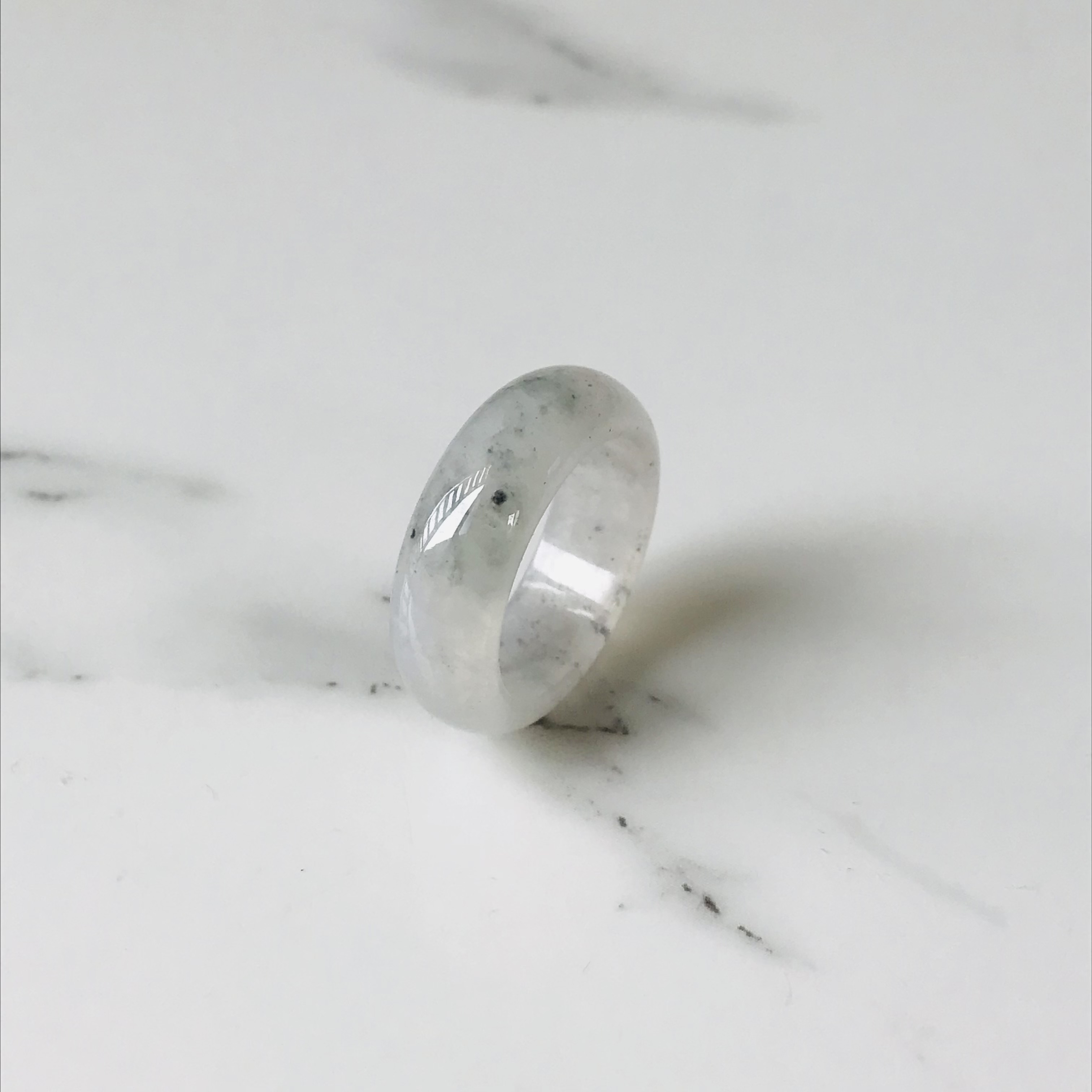 【Luna出品】ミャンマー産天然本翡翠 くりぬきリング 11号 R159-0011］ ジェイド JADE ヒスイ 本翡翠 くりぬき リング 天然石