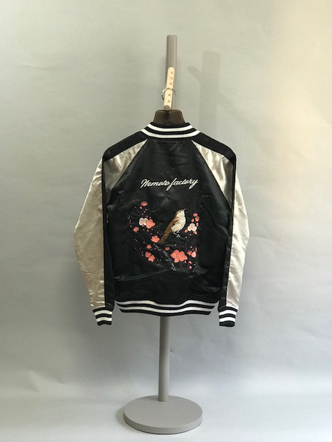 スカジャン「梅とすずめ」オリジナルデザイン・ミシン刺繍（LLサイズ）