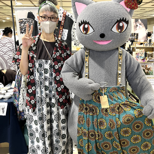 ねこ柄アロハシャツ・ポリ】猫玉〜にゃ紋〜 男女兼用 ポリエステル