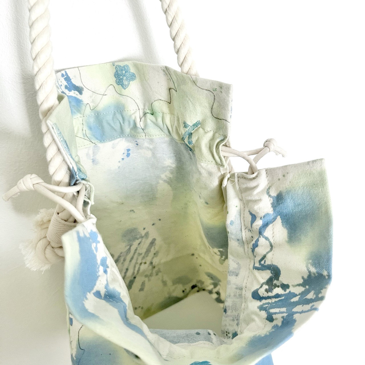 手染めのキャンバス巾着バッグ / Wave