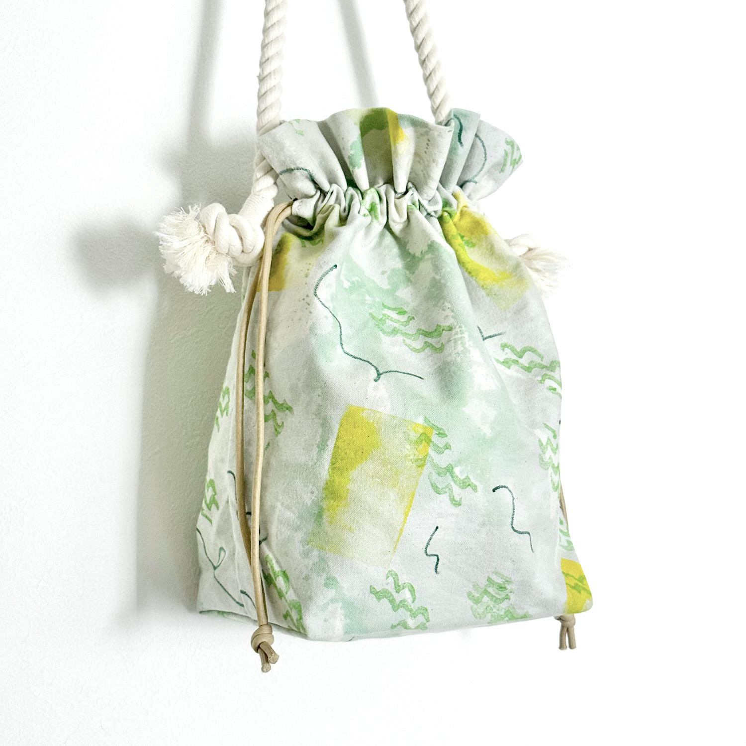 手染めのキャンバス巾着バッグ / Wave