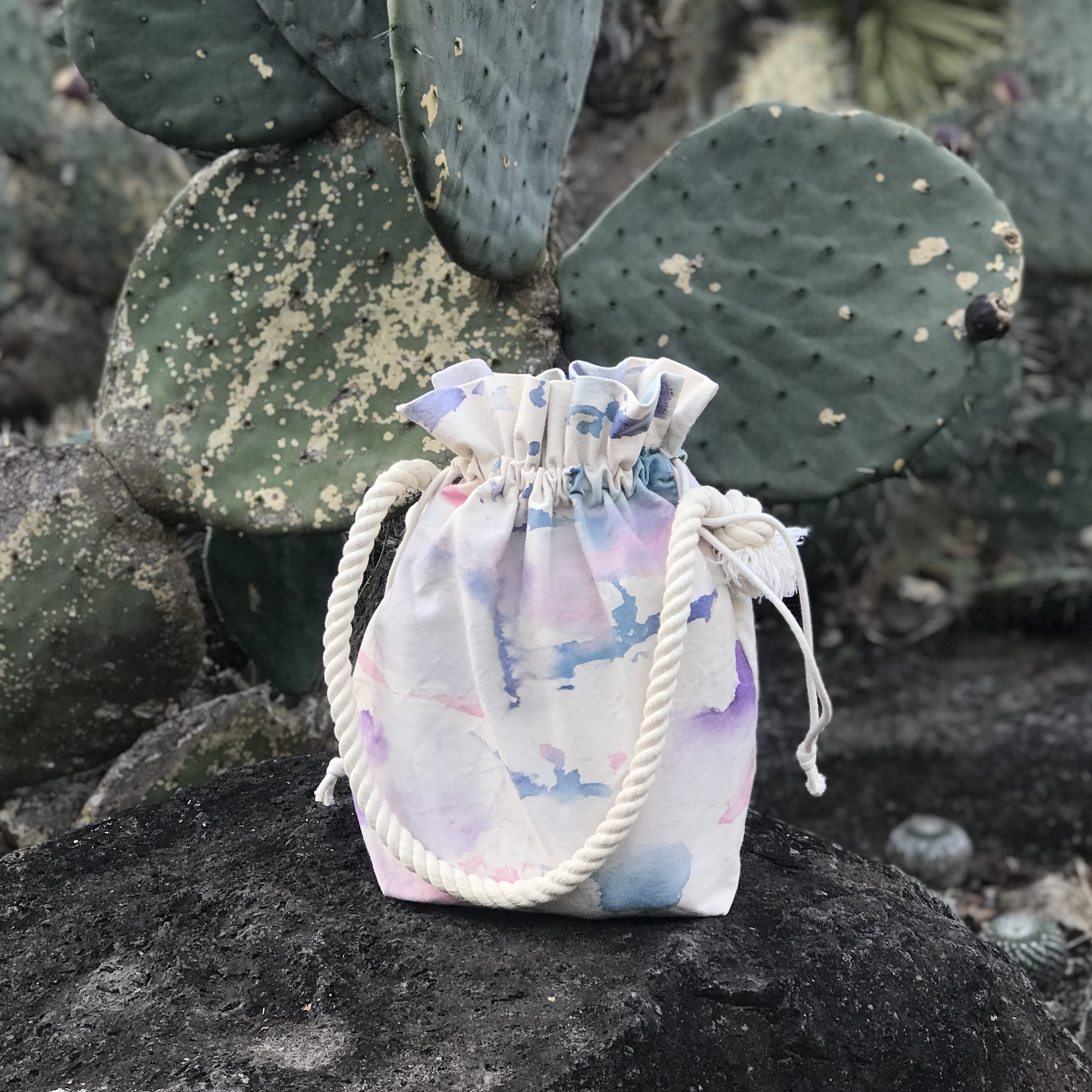 手染めのキャンバス巾着バッグ / Wave