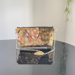 帯リメイクバッグ　本金箔　金の花と花菱亀甲　綿入りスクエアバッグ　和装バッグ 帯リメイクバッグ 本金箔 金の花と花菱亀甲 綿入りスクエア