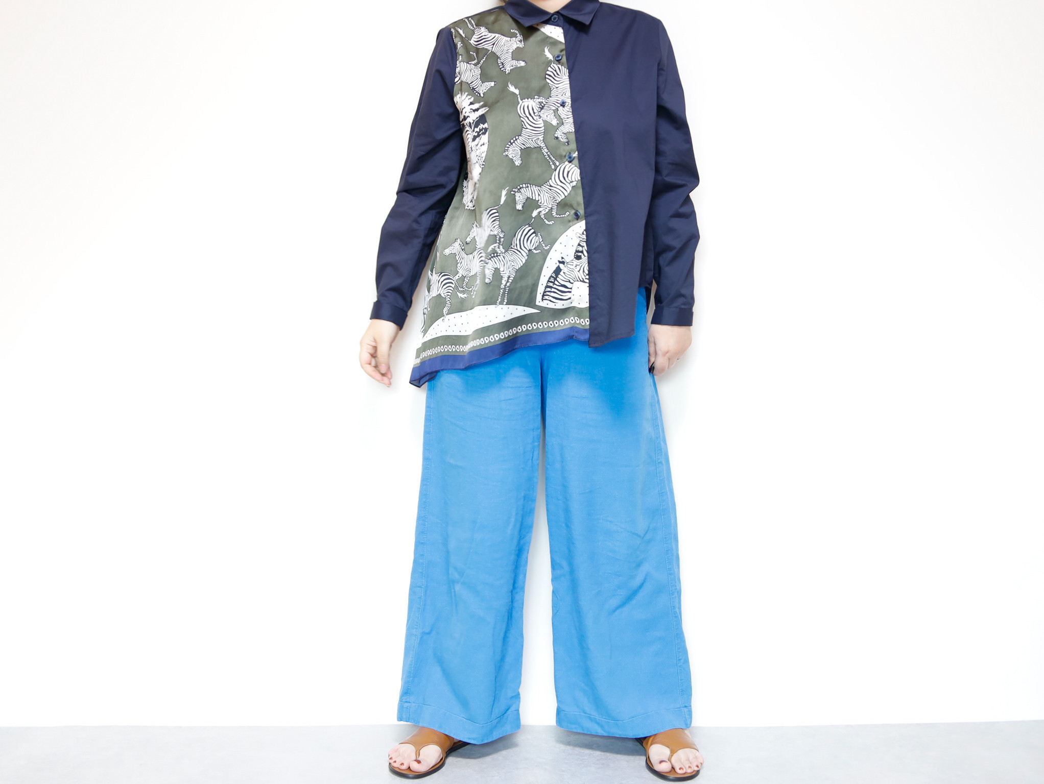 限定1枚！　スカーフを使ったアシンメトリーシャツ　1枚でモードにキマる！