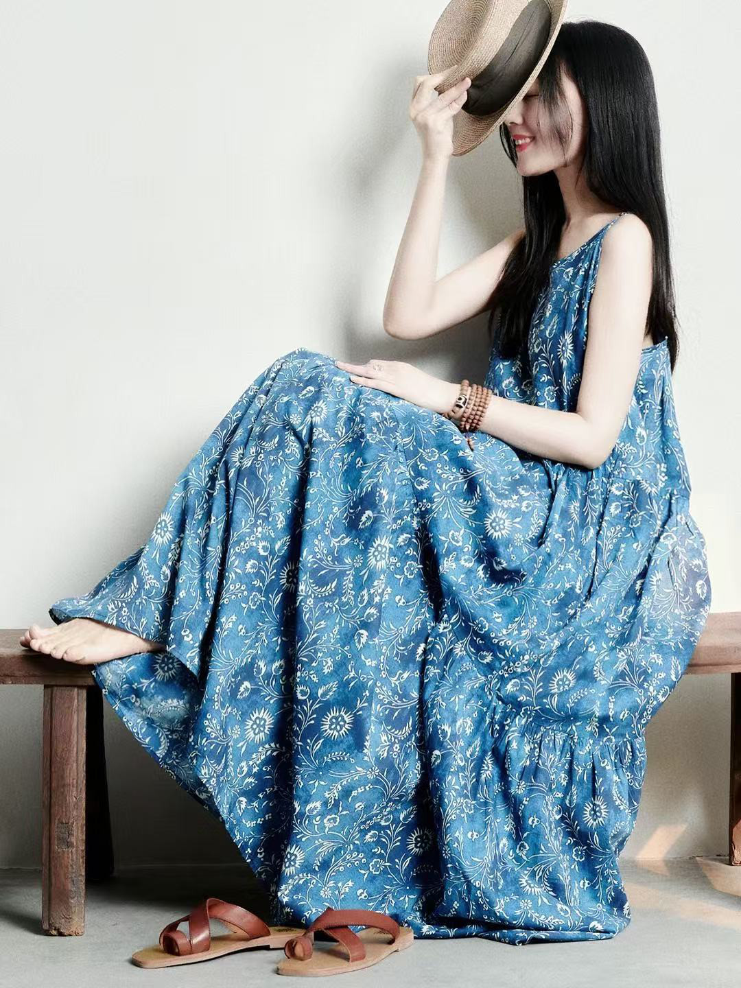 Vネック　袖なし　ロングワンピース　ノースリーブワンピース　裏地付き