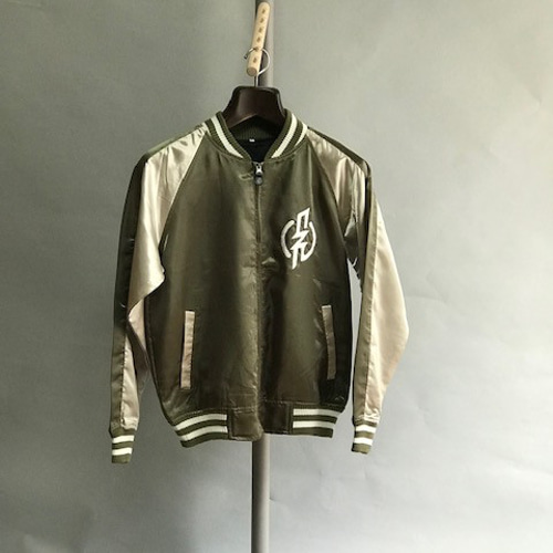 スカジャン「ライオン」オリジナルデザイン・ミシン刺繍（Lサイズ