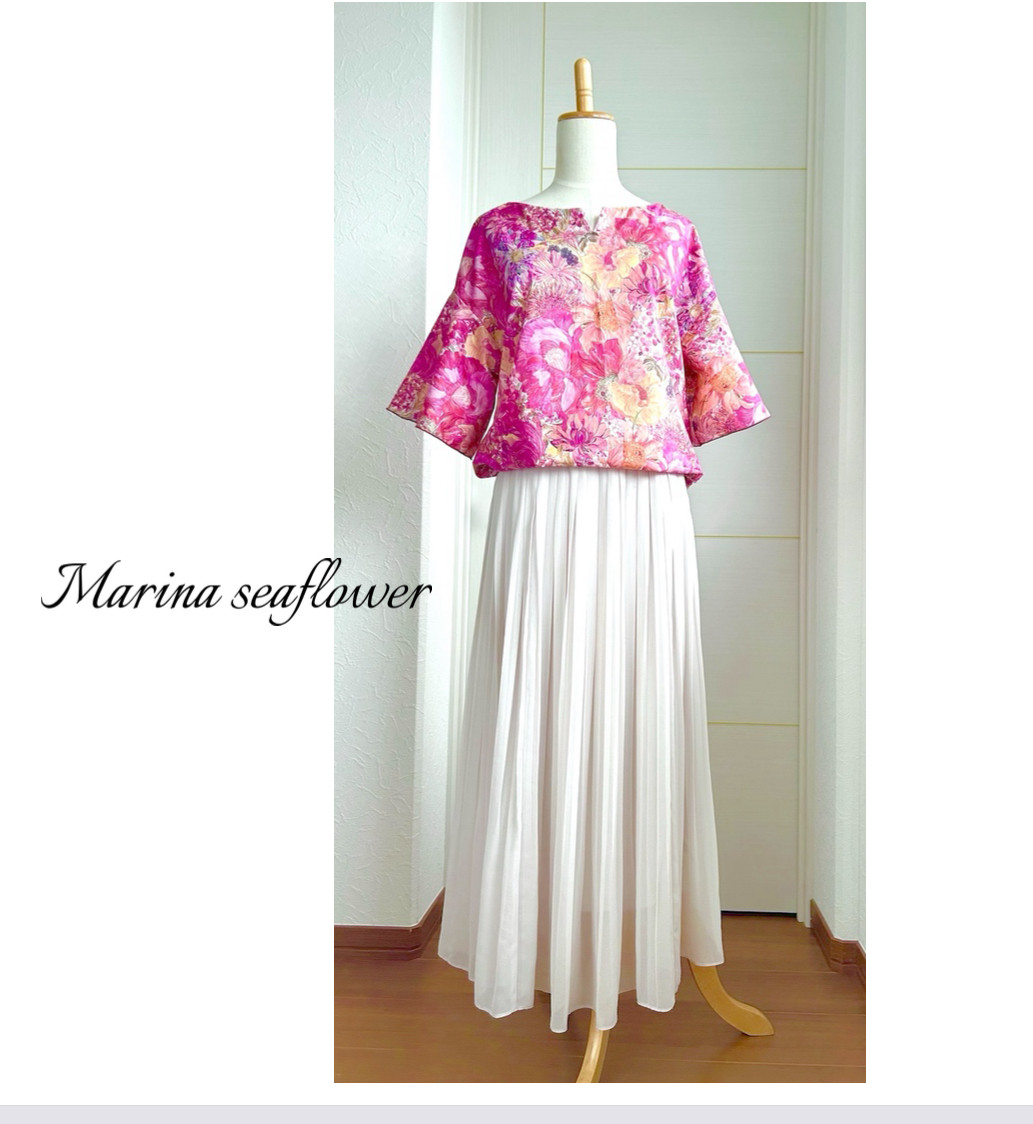 リバティ　フレアスリーブプルオーバー　マリーナシーフラワー