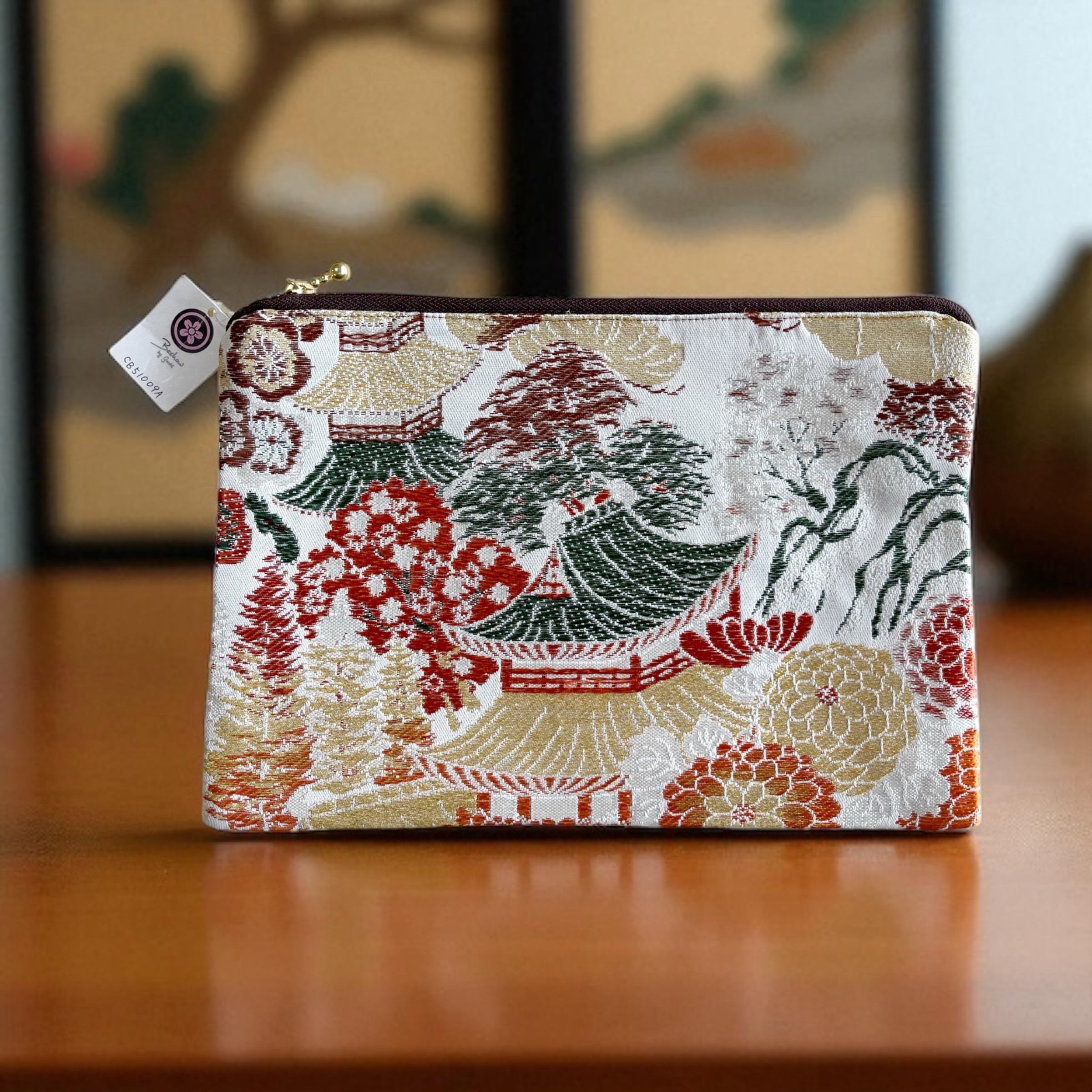 ★送料無料★クラッチバッグ  帯地  丸帯  両面柄  【普段使いにもパーティーにも♪】  和柄  風景画 4,420円