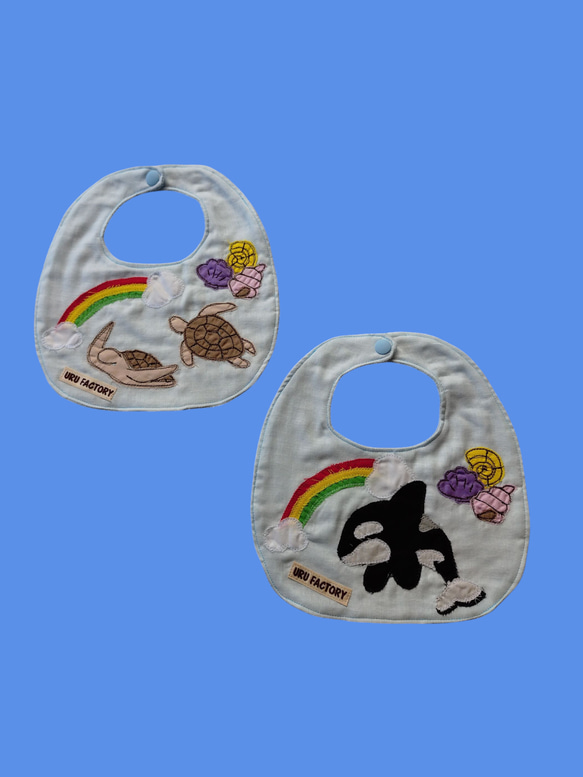 シャチとうみがめのアップリケベビースタイ2枚組｜9色から選べる｜出産祝い・ギフトにもおすすめ 2枚目の画像