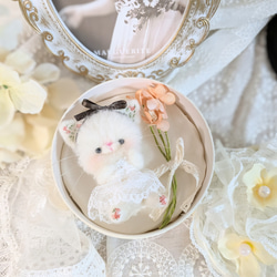 ■うさぎ着ぐるみドール■ アートドール 創作人形 樹脂粘土 ハンドメイド 秋のお店BOX パンダ ハリネズミ うさぎ ミニチュア 樹脂粘土 粘土細工