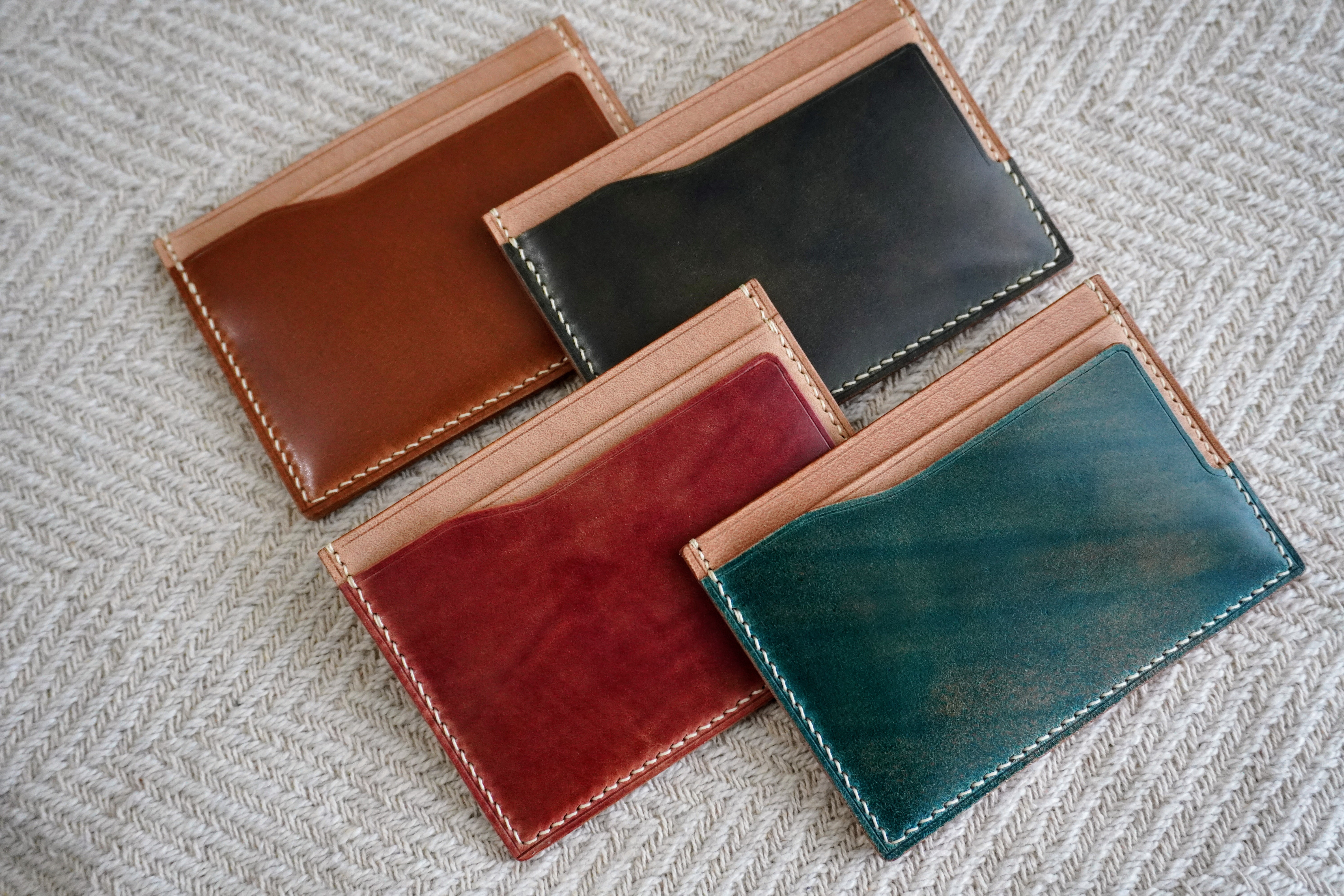 コードバン/ホースハイド　型押し（薔薇）カードケース 国産　新品 名入れ無料] コードバンレザー フルホースレザー 馬革 名刺入れ