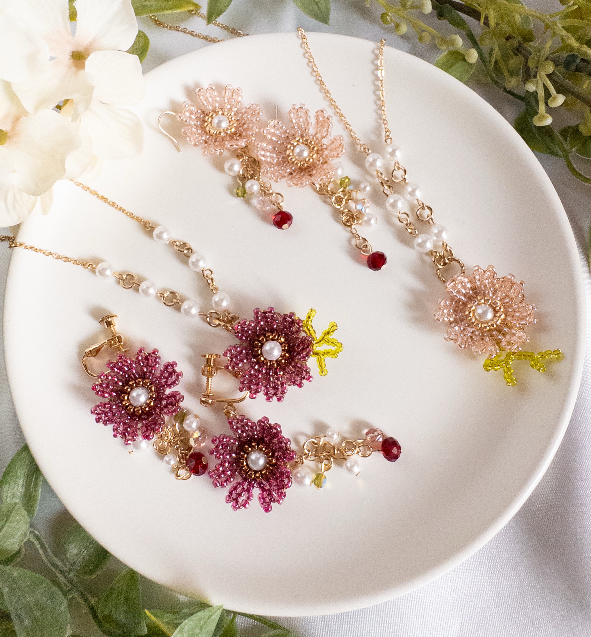 [秋のハッピーバッグ]コスモスのピアス＆ネックレス