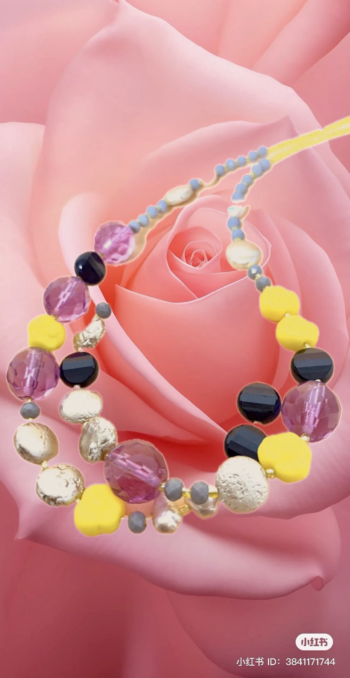 ヨーロッパビーズネックレス