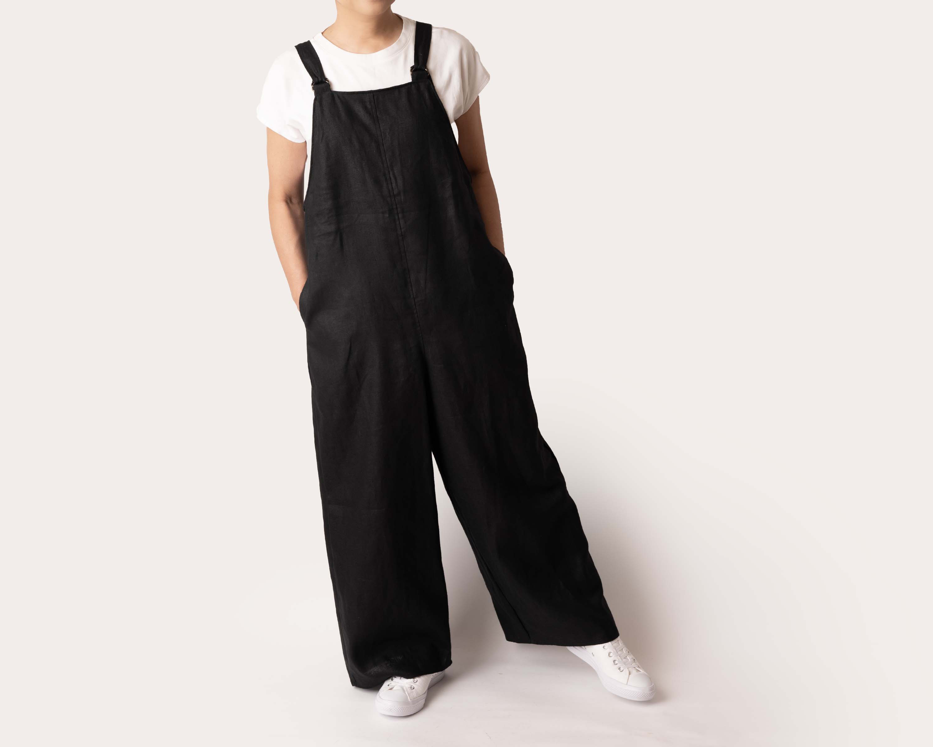 リネン　ゆったり着れる【大人のサロペットパンツ】肩ひも着脱可　春夏秋　ブラック