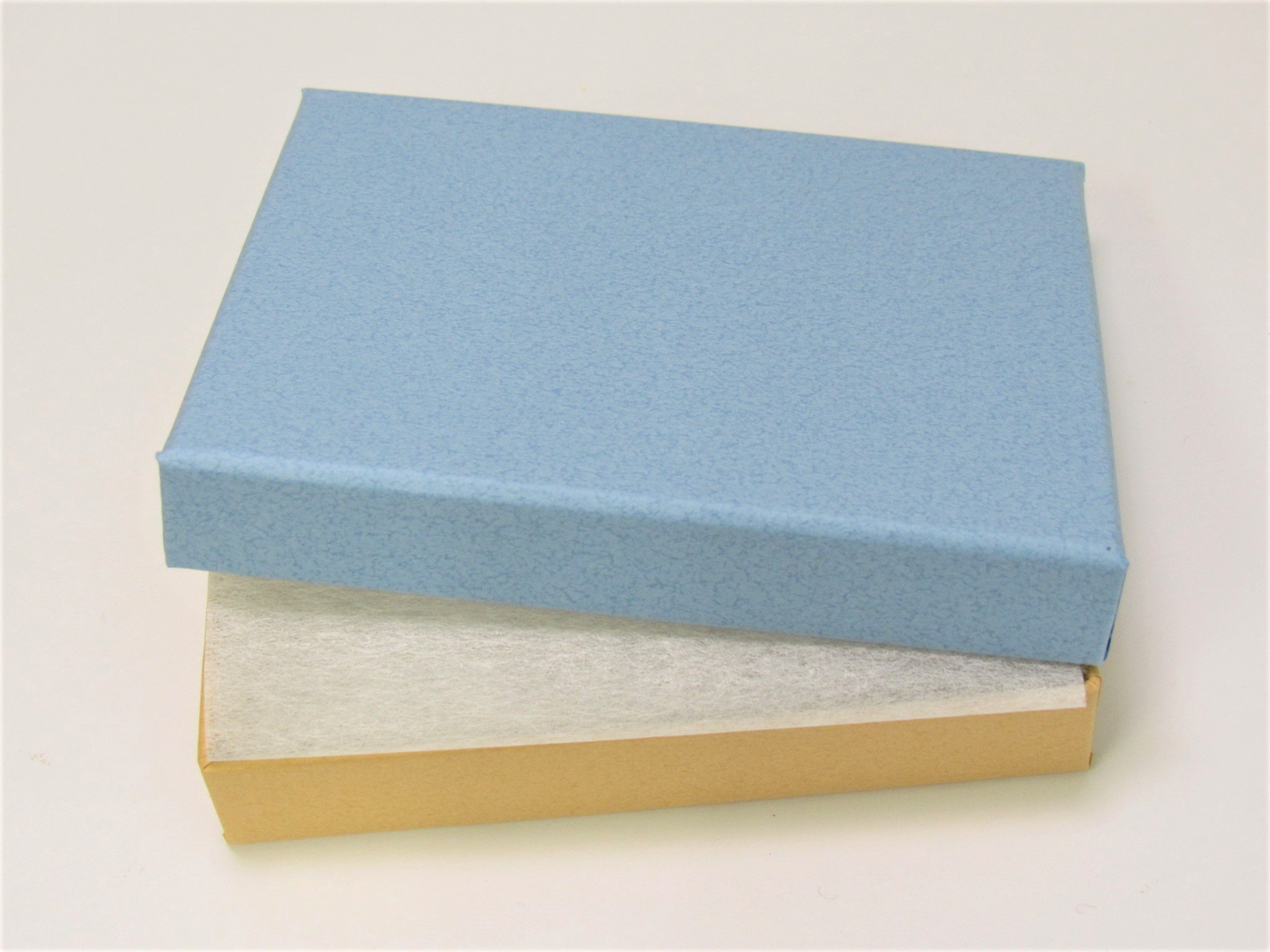 宝石珊瑚　さんご　アクセサリー・ジュエリ－　赤枝　ピアス　cw-1021