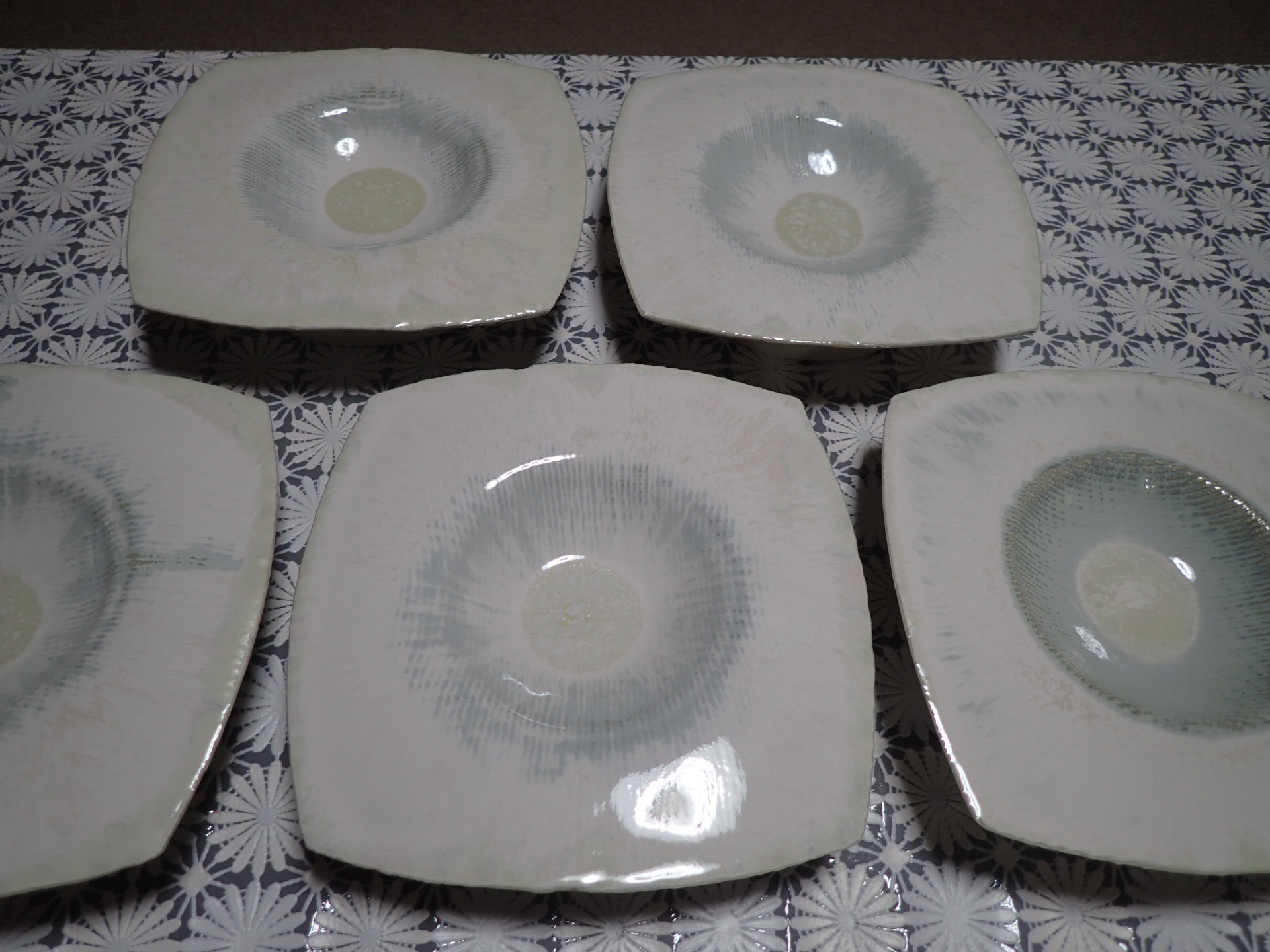 釉華彩®-白桃　デザート皿