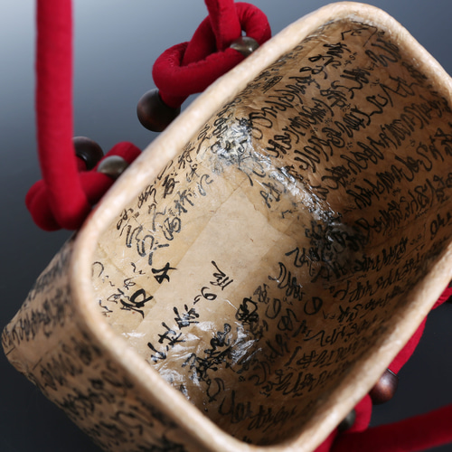 鮮やか　一閑張り　カゴバッグ　古文書 鮮やか 一閑張り カゴバッグ 古文書