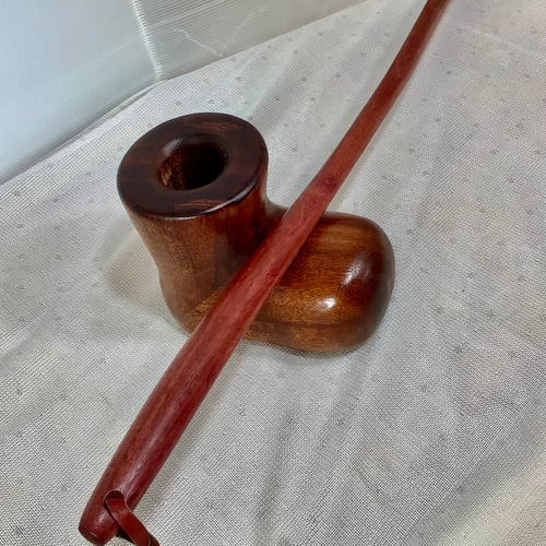 天然木　パープルハート長い靴べら／メンガリスブーツ型スタンド　一点物　手造り 天然木 パープルハート長い靴べら／メンガリスブーツ型スタンド 一点物