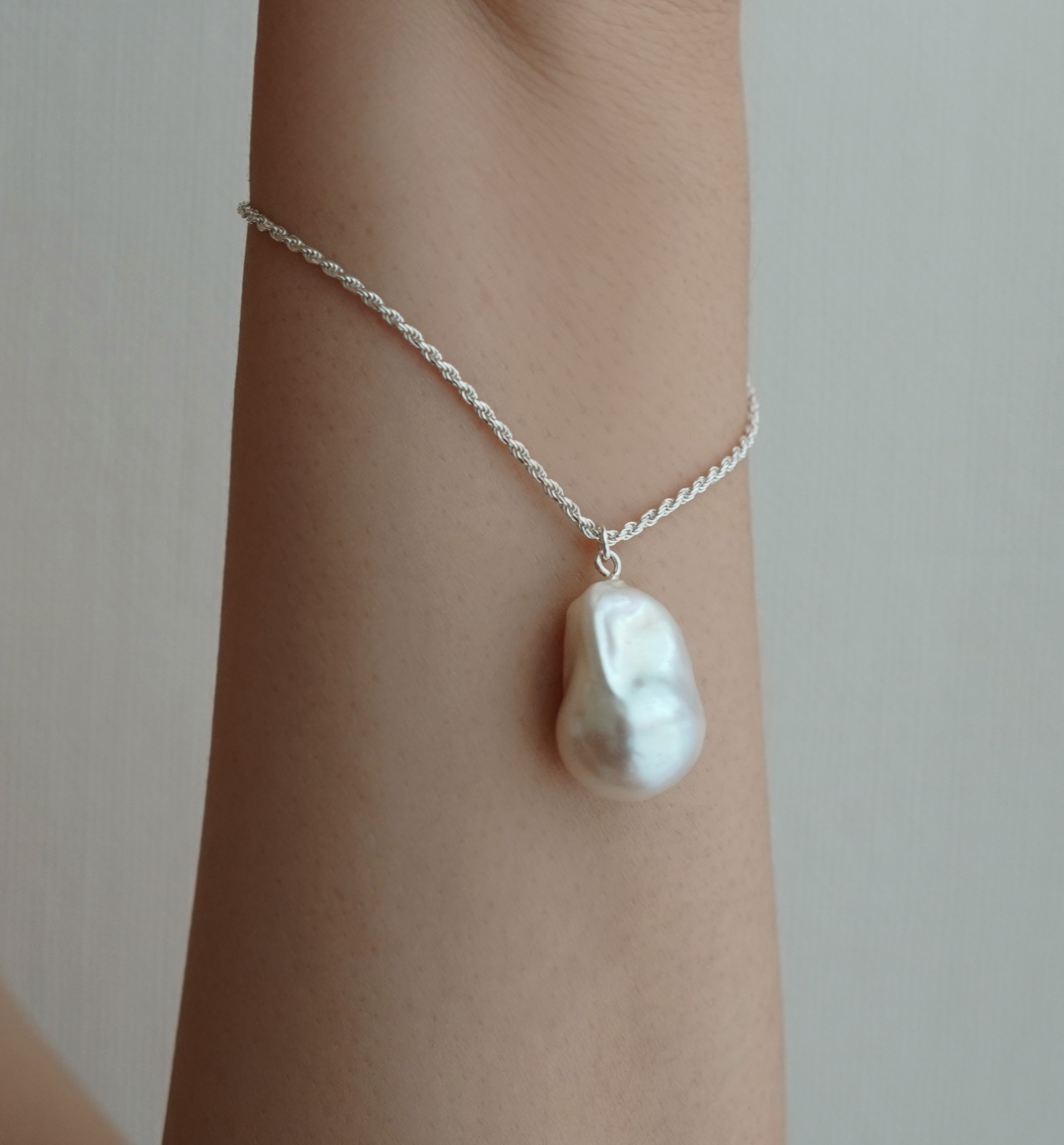 【Silver925】ホワイトバロックパール ロープ　ブレスレット