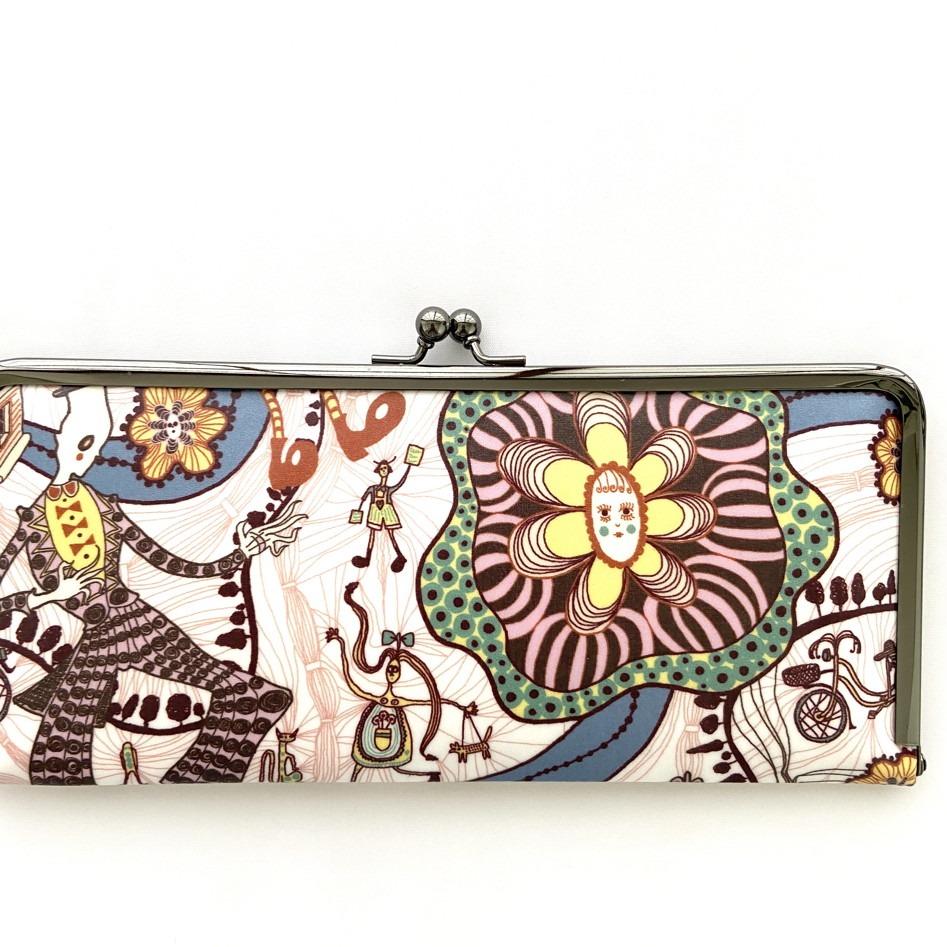 ＊ラミネート＊ がま口長財布 スリム シャーリー・スミス ホワイトライトピンク リバティプリント使用